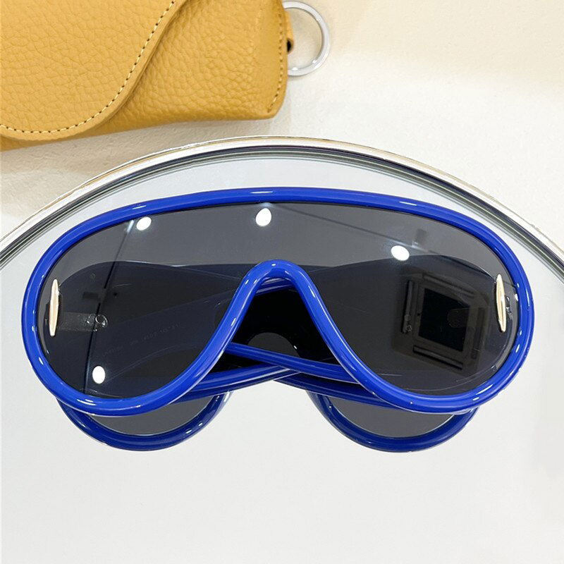 Global Star Sunglasses - ShopEbonyMonique