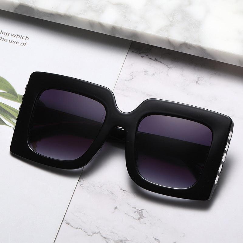 Metro Square Sunglasses - ShopEbonyMonique