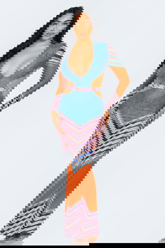 Geometric Print Plunge Neckline Maxi Dress - ShopEbonyMonique