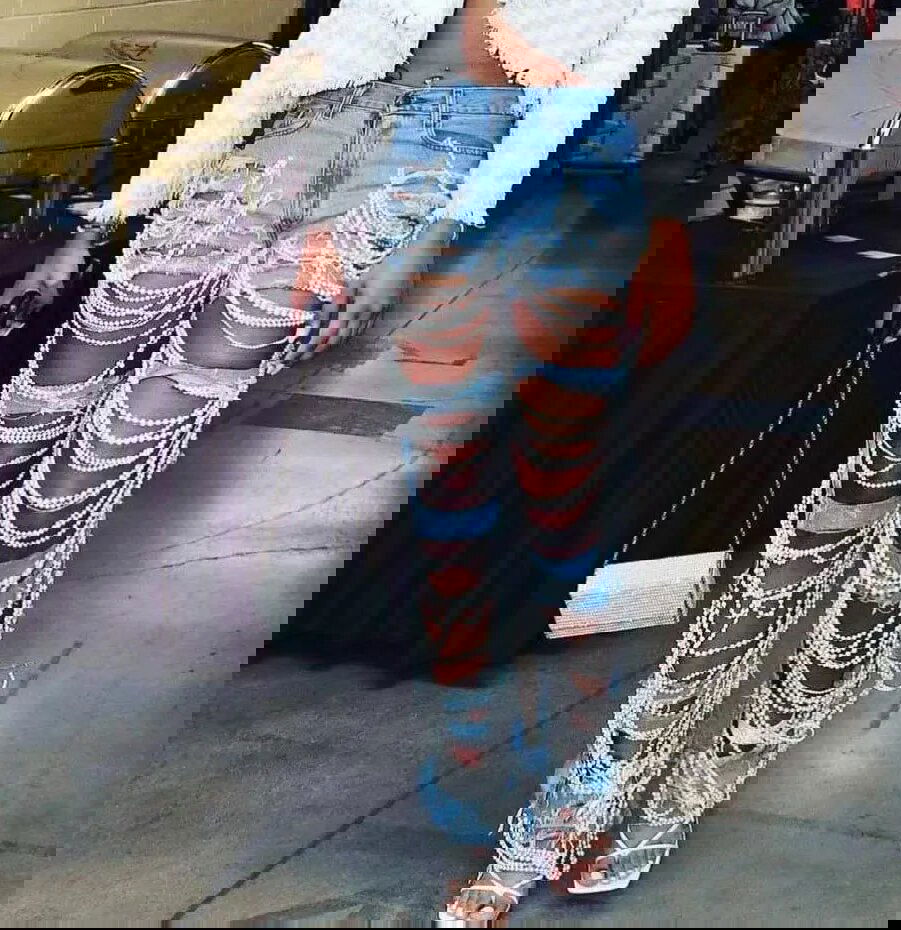 EM Straight Jeans With Holes Pearls Diamond - ShopEbonyMonique