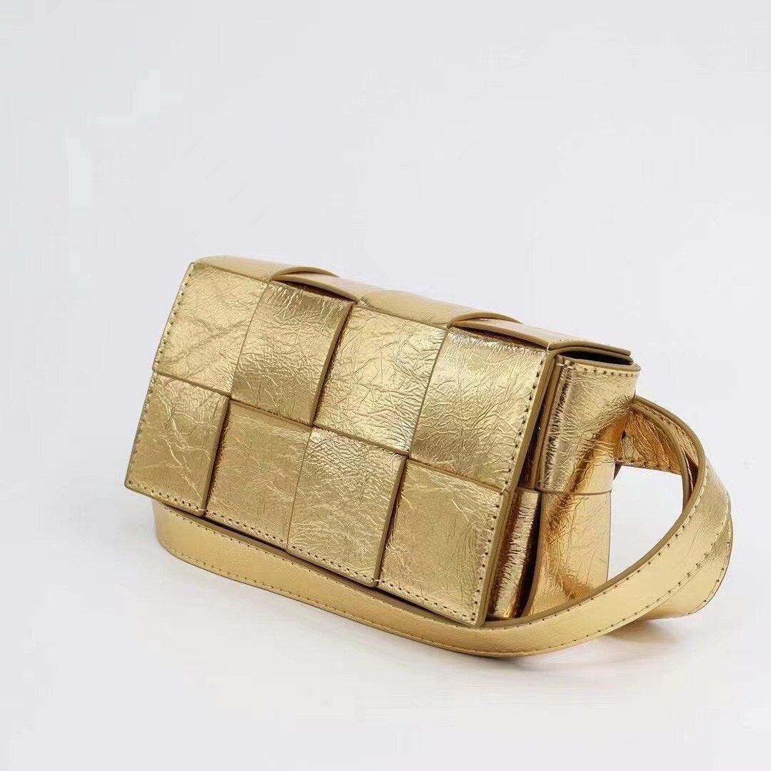 Fashion  Chain Crossbody Handbag - ShopEbonyMonique