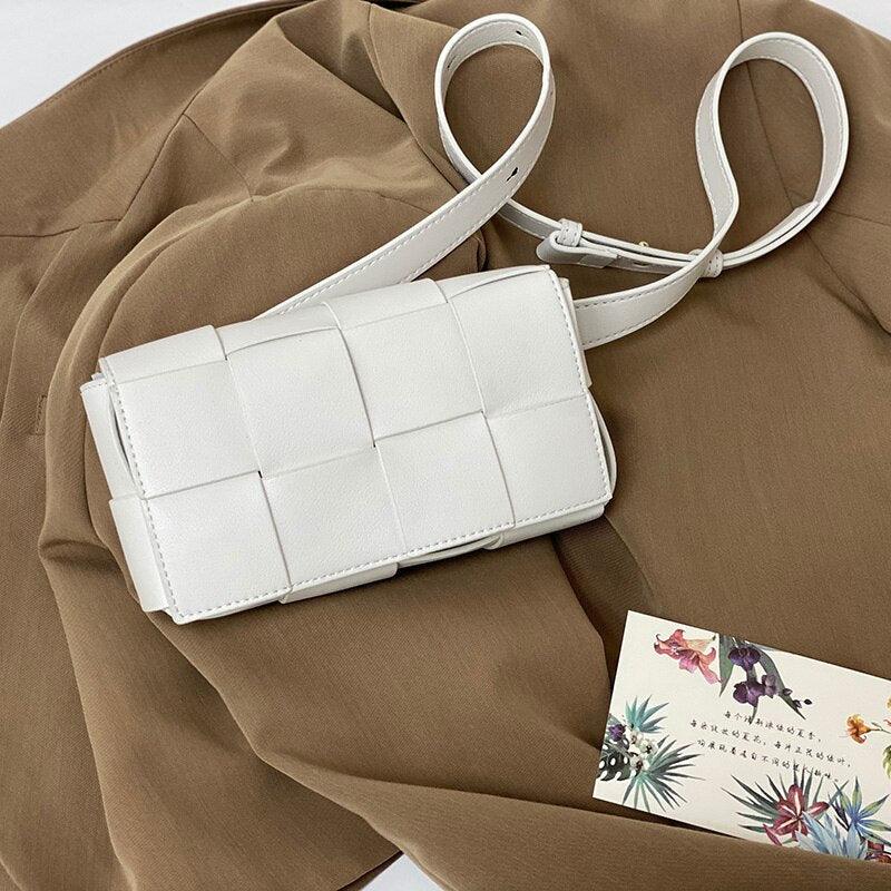 Fashion  Chain Crossbody Handbag - ShopEbonyMonique