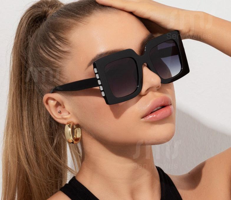Metro Square Sunglasses - ShopEbonyMonique