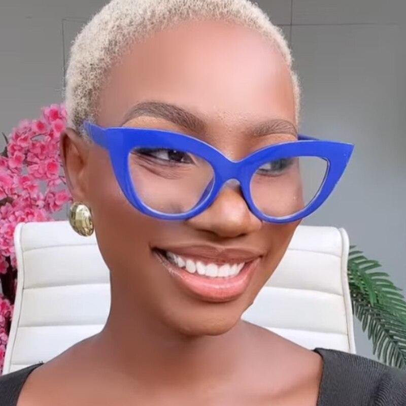 Trendy Cat Eye Glasses - ShopEbonyMonique