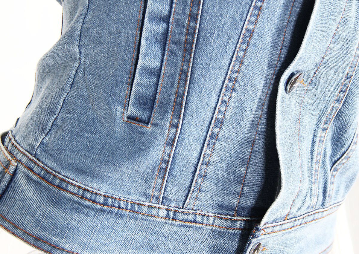 Twist  Denim Top - ShopEbonyMonique